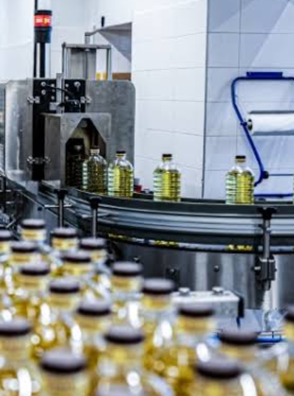 Food-grade perfluoropolyether lubricating oil for food industry.